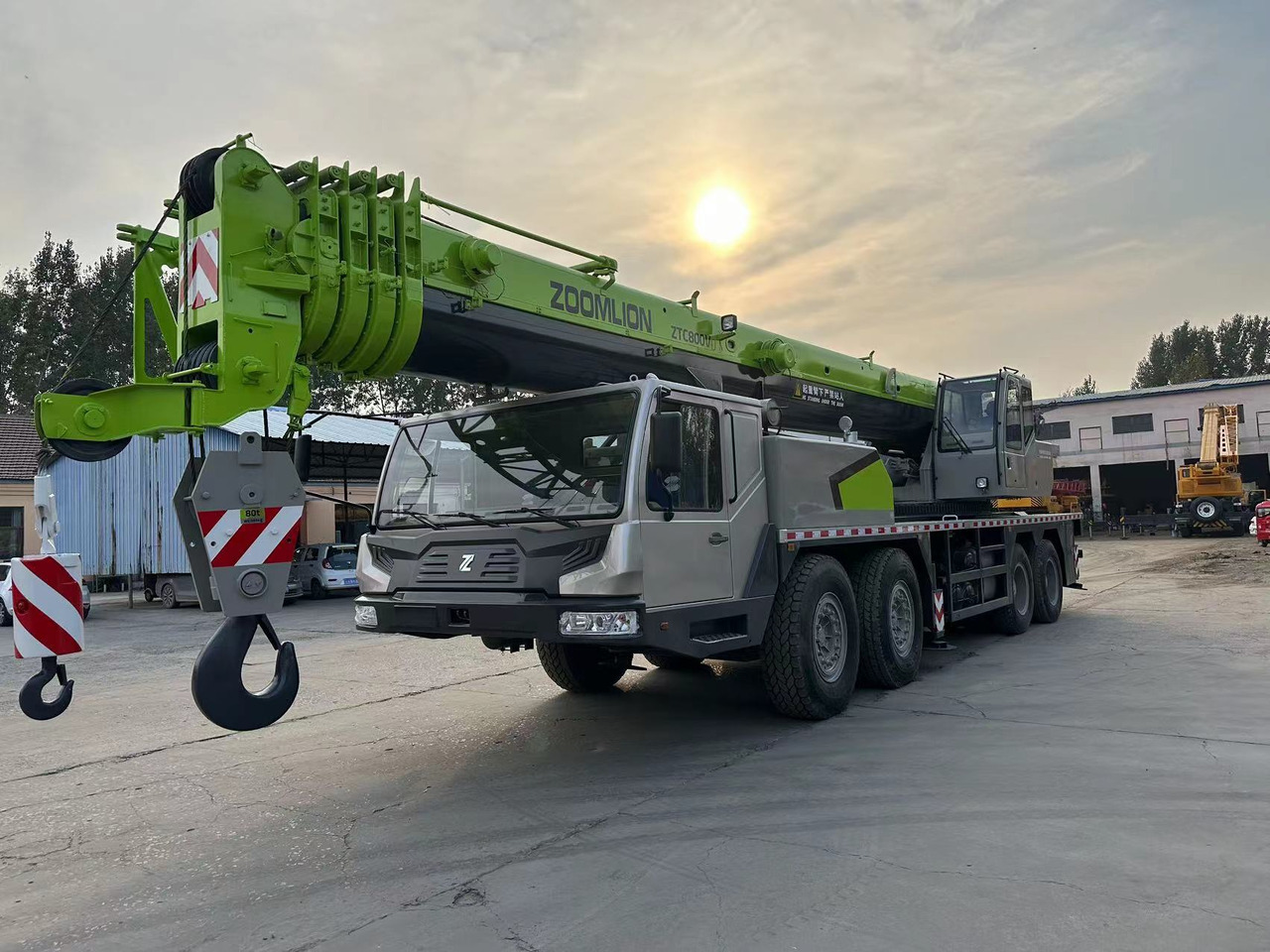 Zoomlion ZTC800V Used 80ton trcuk crane - 모바일 크레인 : 사진 4 Zoomlion ZTC800V Used 80ton trcuk crane - 모바일 크레인 : 사진 4