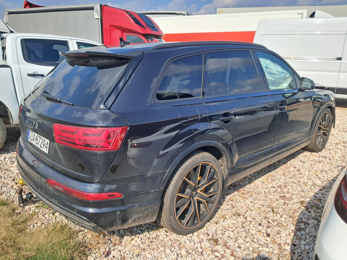 AUDI SQ7 SUV - SUV : 사진 4 AUDI SQ7 SUV - SUV : 사진 4