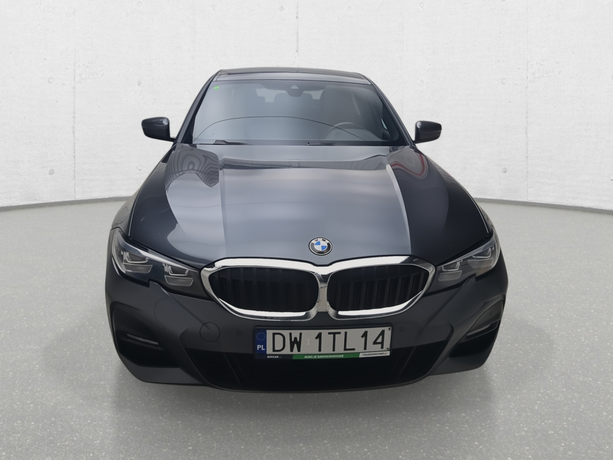 BMW 320D XDRIVE SEDAN - 세단 : 사진 4 BMW 320D XDRIVE SEDAN - 세단 : 사진 4