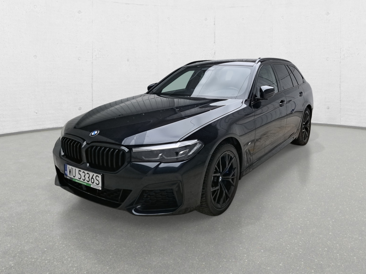 BMW 520D XDRIVE KOMBI - 차량 : 사진 4 BMW 520D XDRIVE KOMBI - 차량 : 사진 4