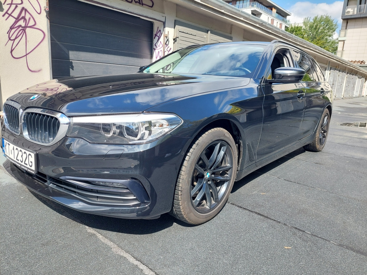 BMW 530I XDRIVE KOMBI - 차량 : 사진 2 BMW 530I XDRIVE KOMBI - 차량 : 사진 2