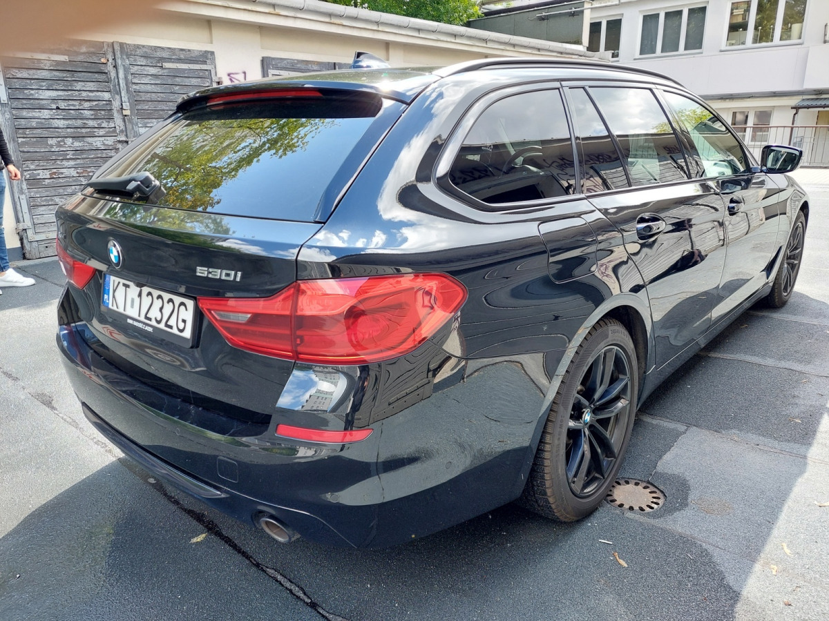 BMW 530I XDRIVE KOMBI - 차량 : 사진 3 BMW 530I XDRIVE KOMBI - 차량 : 사진 3