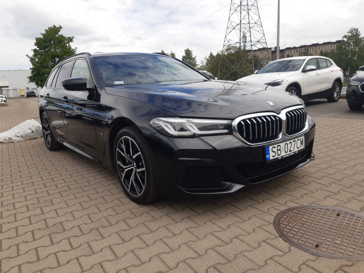 BMW 530i xDrive mHEV M Sport KOMBI - 차량 : 사진 1 BMW 530i xDrive mHEV M Sport KOMBI - 차량 : 사진 1
