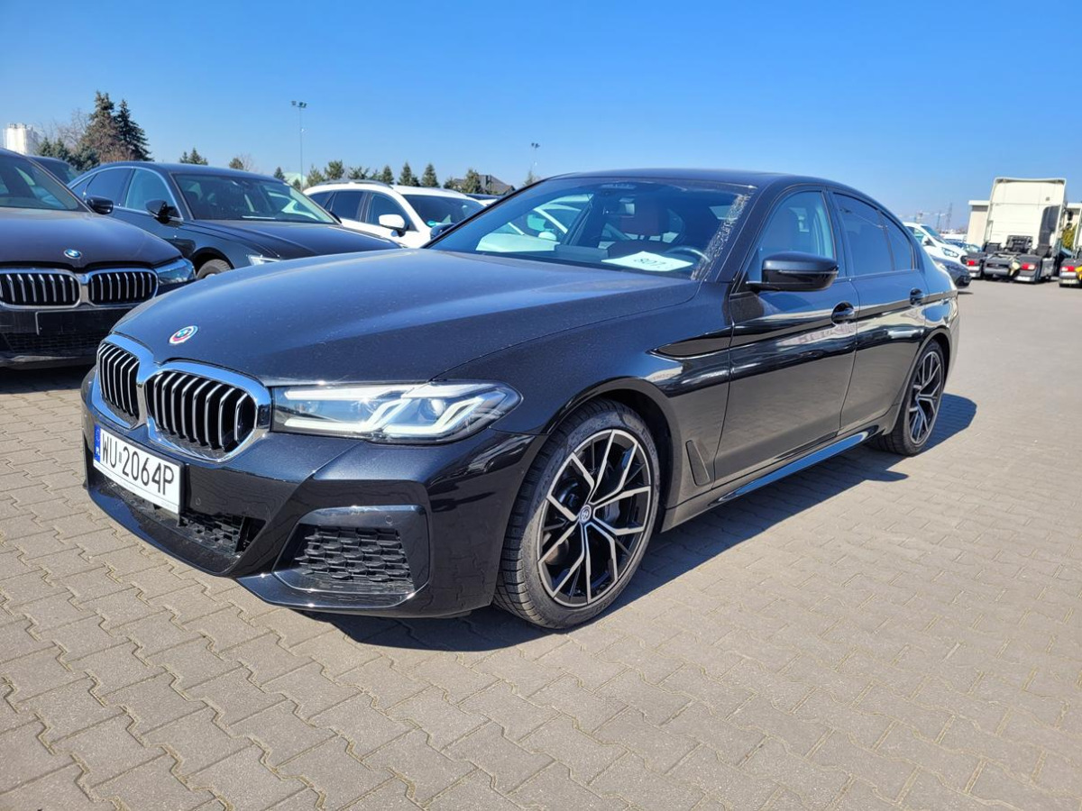 BMW 540D XDRIVE SEDAN - 세단 : 사진 3 BMW 540D XDRIVE SEDAN - 세단 : 사진 3