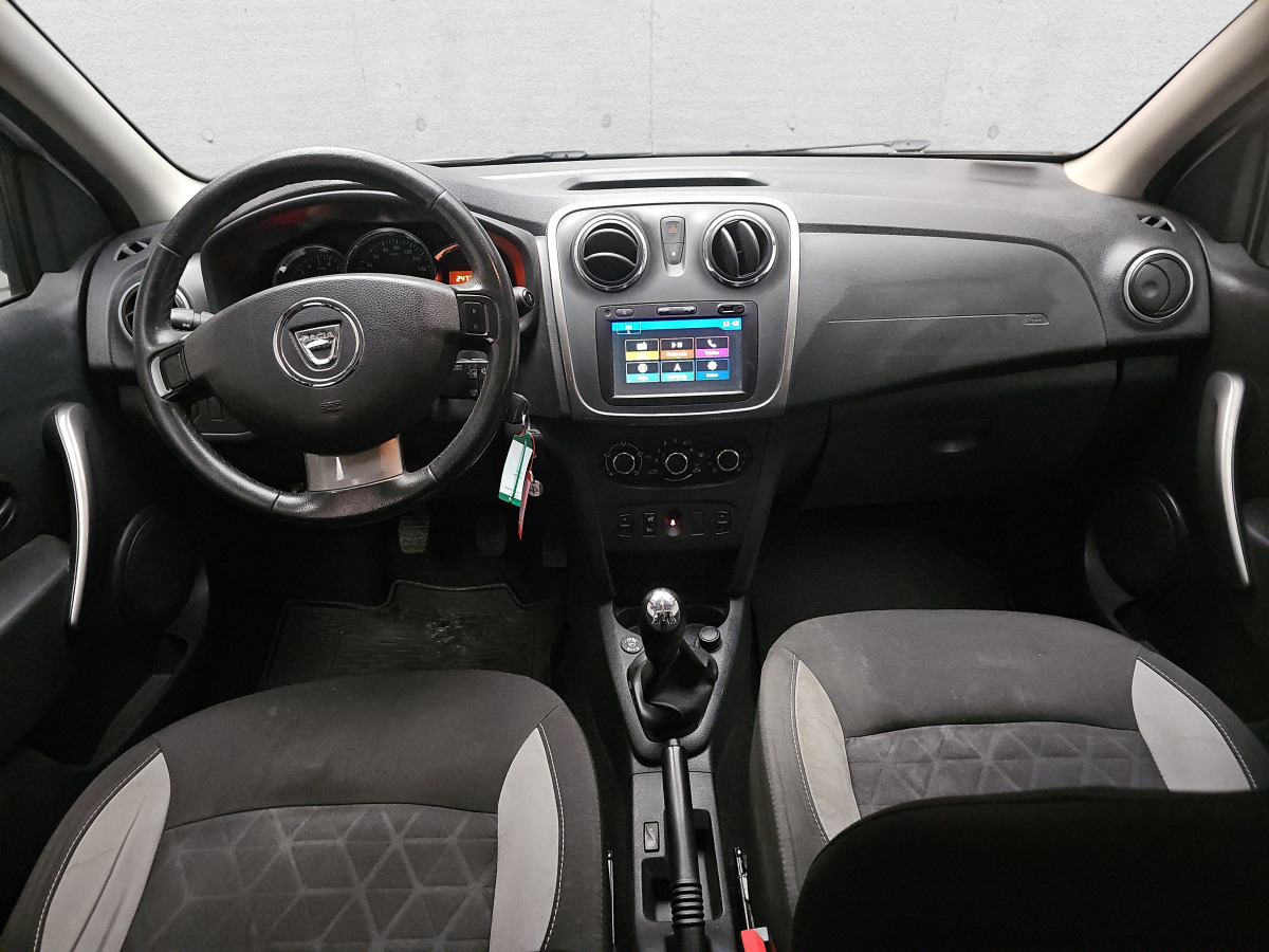 차량 DACIA SANDERO HATCHBACK : 사진 10