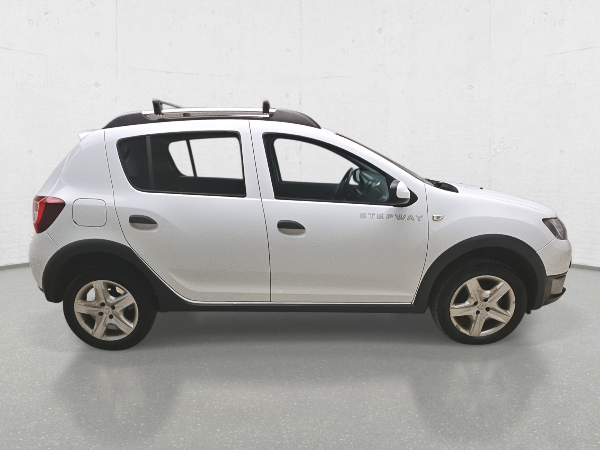 차량 DACIA SANDERO HATCHBACK : 사진 8