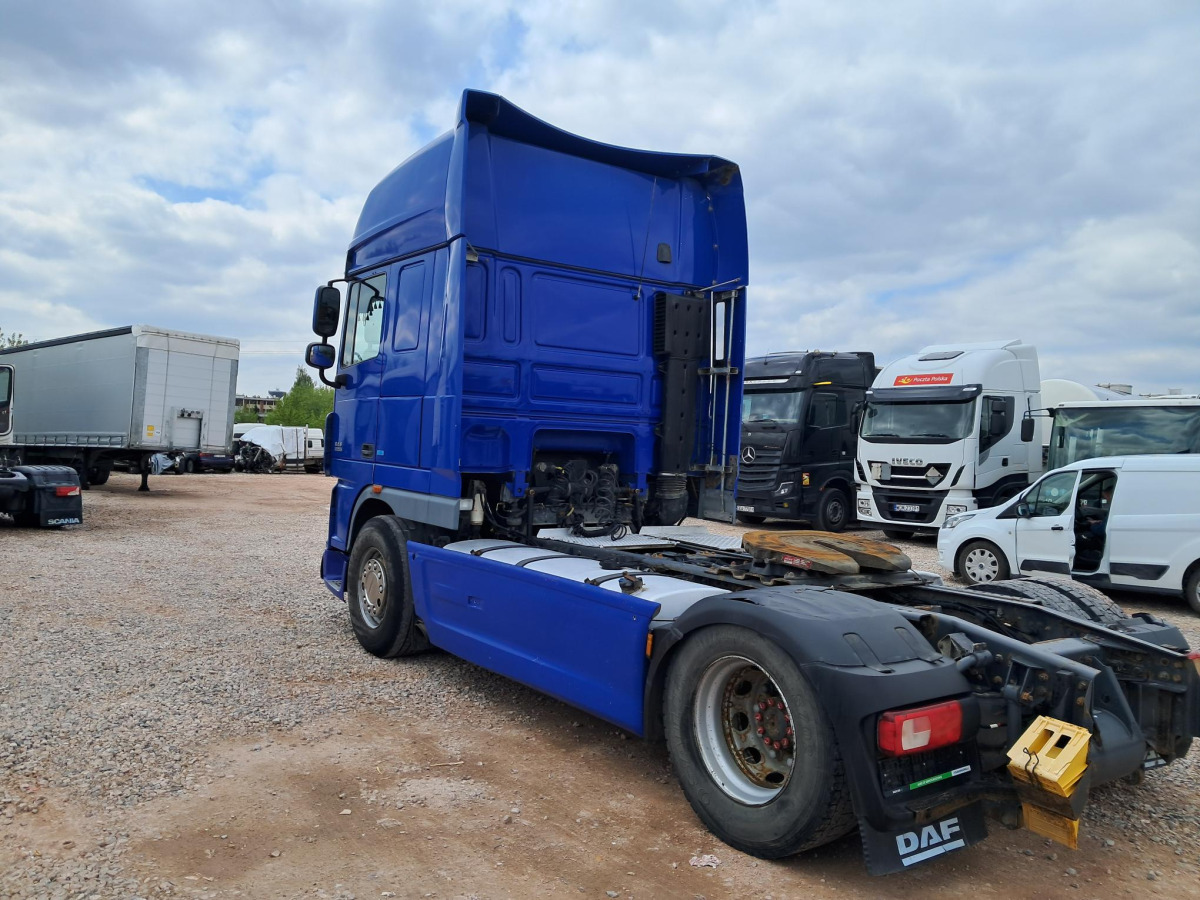 DAF XF CIĄGNIK SIODŁOWY - 트랙터 유닛 : 사진 4 DAF XF CIĄGNIK SIODŁOWY - 트랙터 유닛 : 사진 4