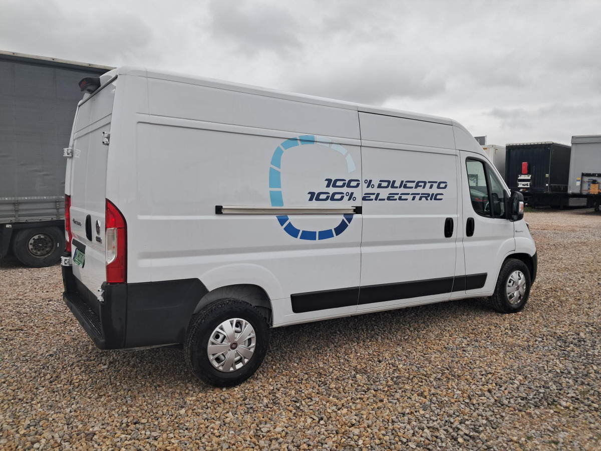 FIAT DUCATO FURGON BLASZAK - 패널 밴, 전기 밴 : 사진 4 FIAT DUCATO FURGON BLASZAK - 패널 밴, 전기 밴 : 사진 4