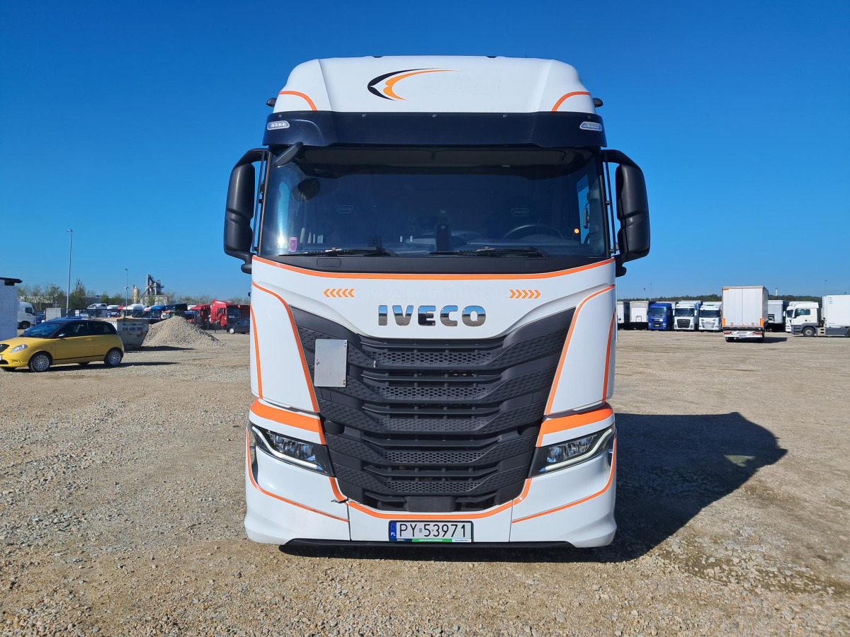 IVECO AS440ST/FP LT LNG CIĄGNIK SIODŁOWY - 트랙터 유닛 : 사진 2 IVECO AS440ST/FP LT LNG CIĄGNIK SIODŁOWY - 트랙터 유닛 : 사진 2