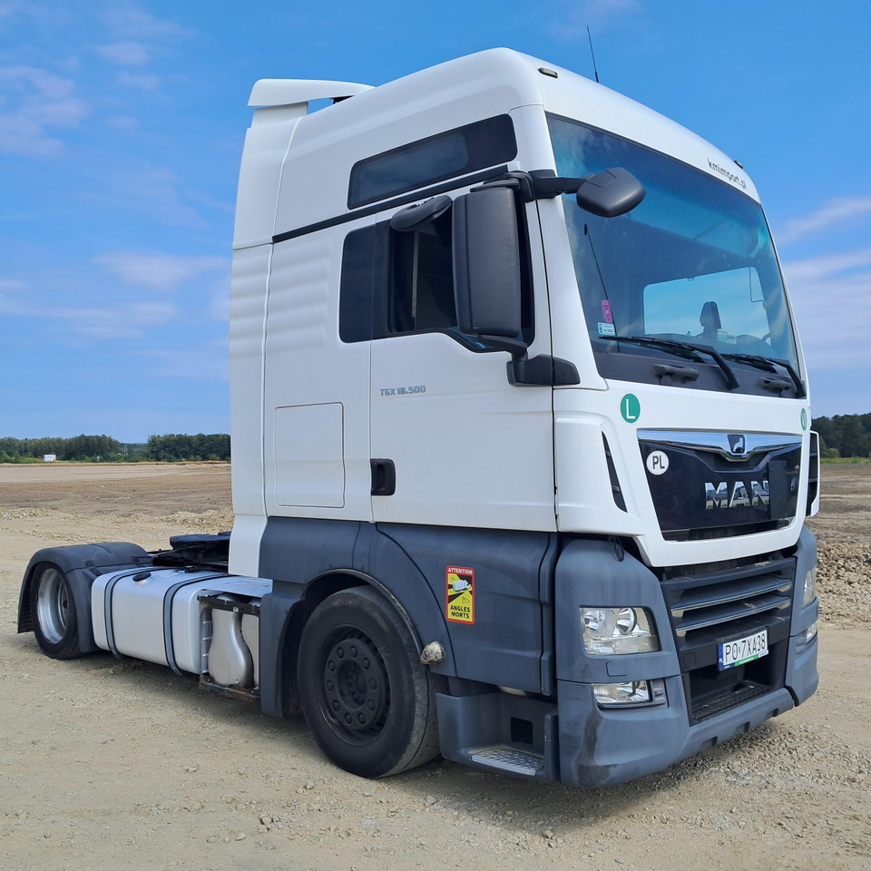 MAN TGX CIĄGNIK SIODŁOWY - 트랙터 유닛 : 사진 1 MAN TGX CIĄGNIK SIODŁOWY - 트랙터 유닛 : 사진 1