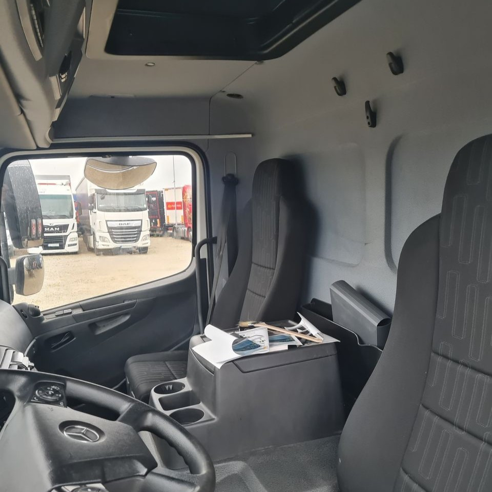 박스 밴 MERCEDES BENZ ATEGO KONTENER Z WINDĄ : 사진 19