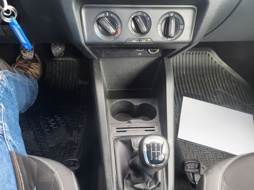 해치백 SKODA FABIA HATCHBACK : 사진 15