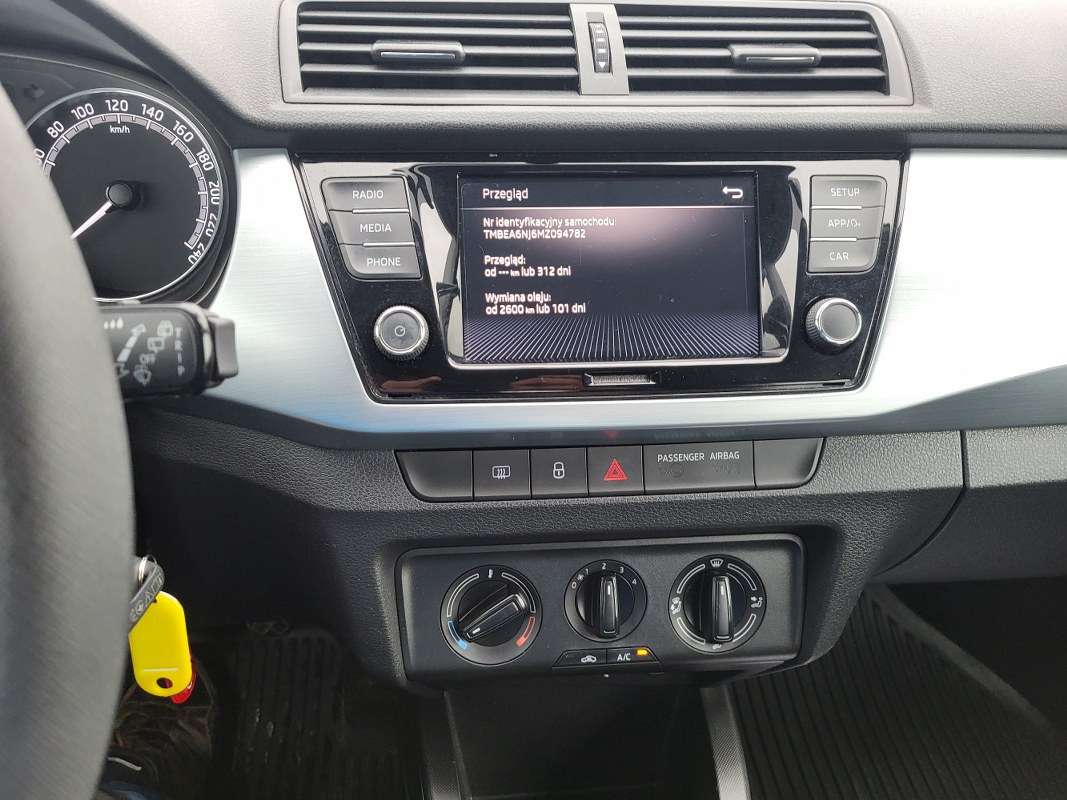 해치백 SKODA FABIA HATCHBACK : 사진 10