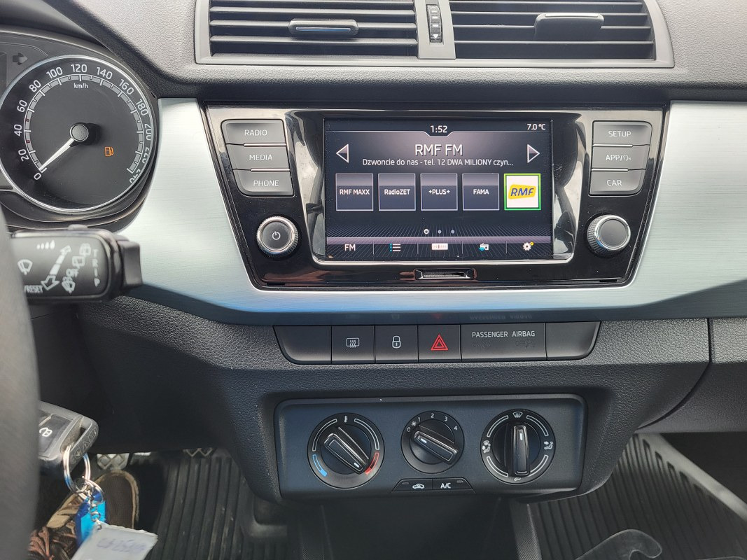 해치백 SKODA FABIA HATCHBACK : 사진 16