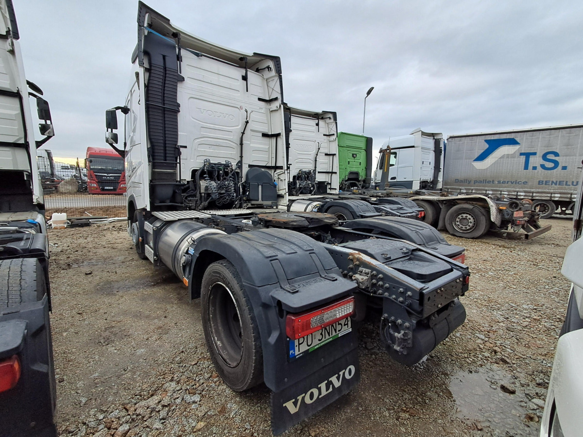 VOLVO FH 460 CIĄGNIK SIODŁOWY - 트랙터 유닛 : 사진 4 VOLVO FH 460 CIĄGNIK SIODŁOWY - 트랙터 유닛 : 사진 4