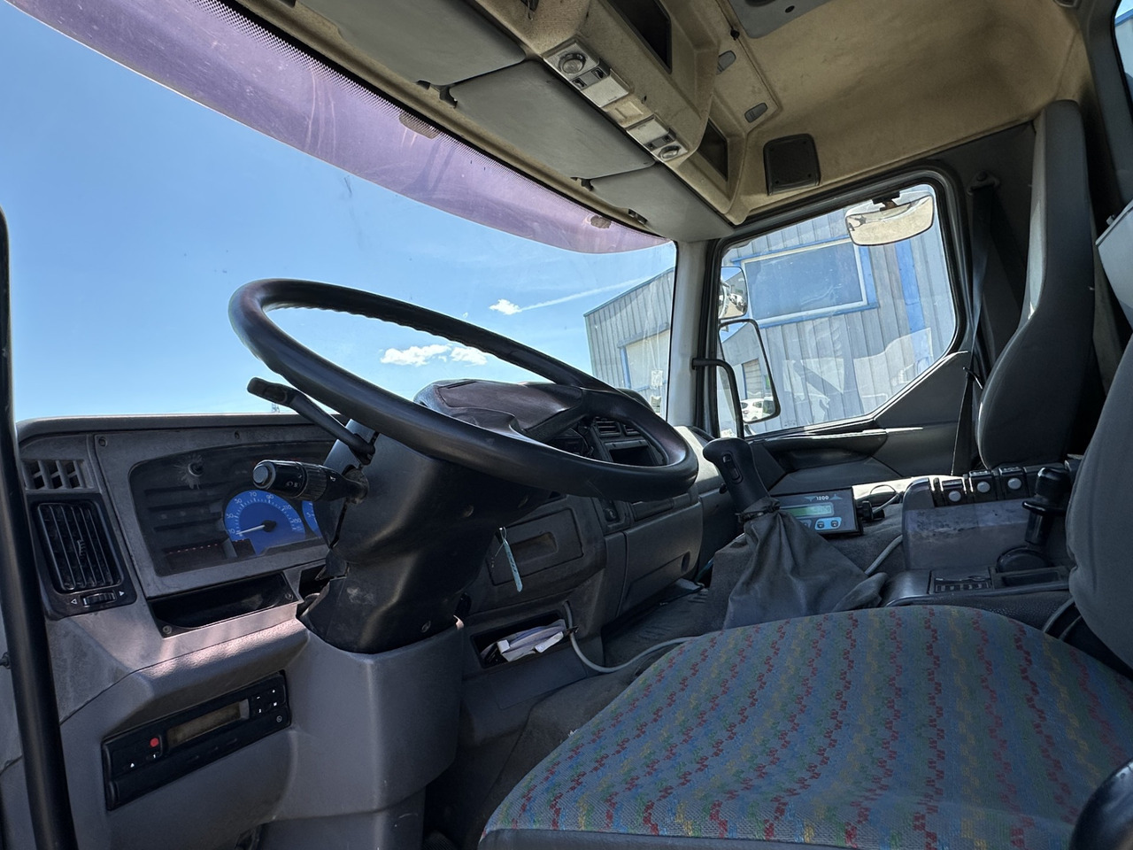 RENAULT KERAX 370 DCI - 후크 리프트 트럭 : 사진 4 RENAULT KERAX 370 DCI - 후크 리프트 트럭 : 사진 4