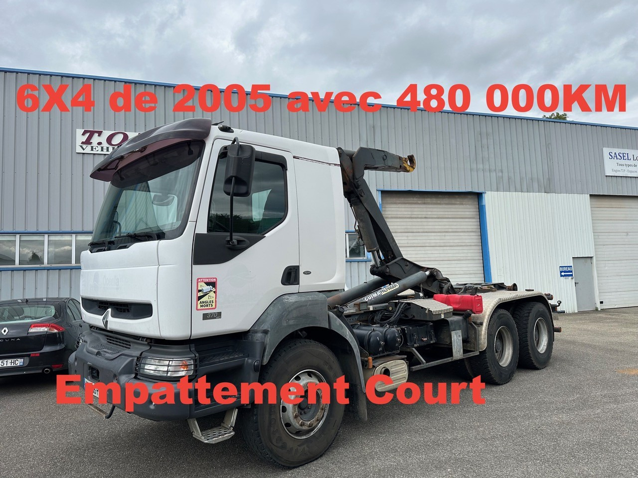 RENAULT KERAX 370 DCI - 후크 리프트 트럭 : 사진 1 RENAULT KERAX 370 DCI - 후크 리프트 트럭 : 사진 1
