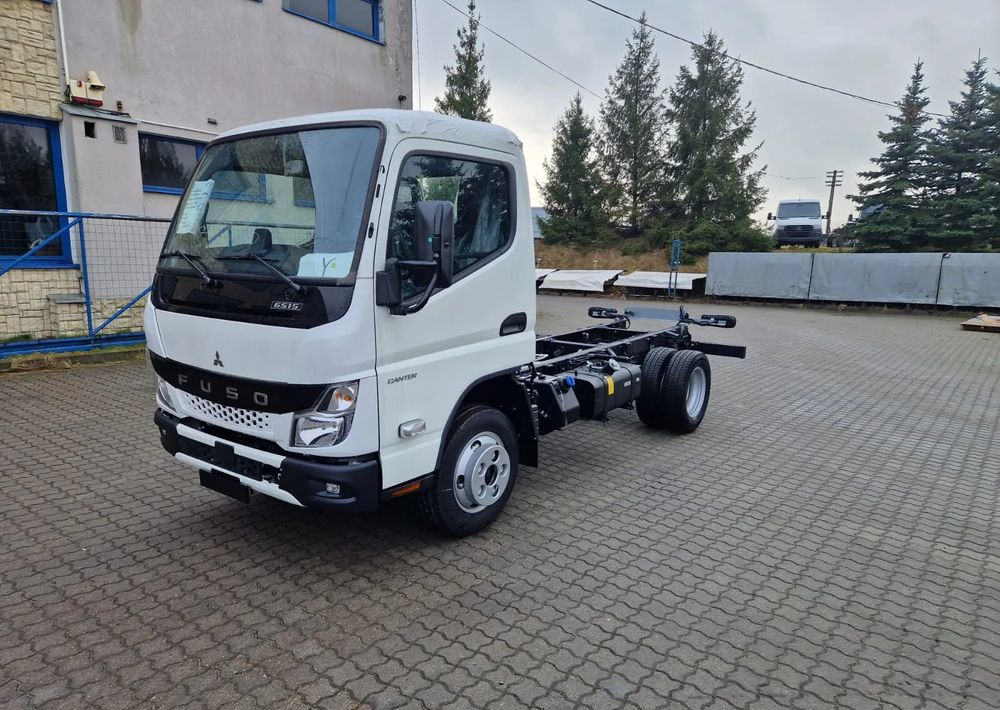 FUSO Canter 6S15 podwozie - 캡 새시 트럭 : 사진 1 FUSO Canter 6S15 podwozie - 캡 새시 트럭 : 사진 1