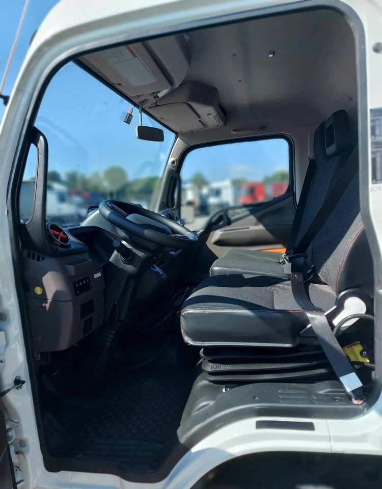FUSO eCanter 4C15 Wywrotka Selektywna zbiórka - 쓰레기차 : 사진 5 FUSO eCanter 4C15 Wywrotka Selektywna zbiórka - 쓰레기차 : 사진 5
