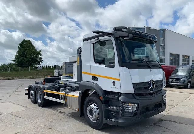 Mercedes-Benz Actros 2543 L Hakowiec - 후크 리프트 트럭 : 사진 2 Mercedes-Benz Actros 2543 L Hakowiec - 후크 리프트 트럭 : 사진 2