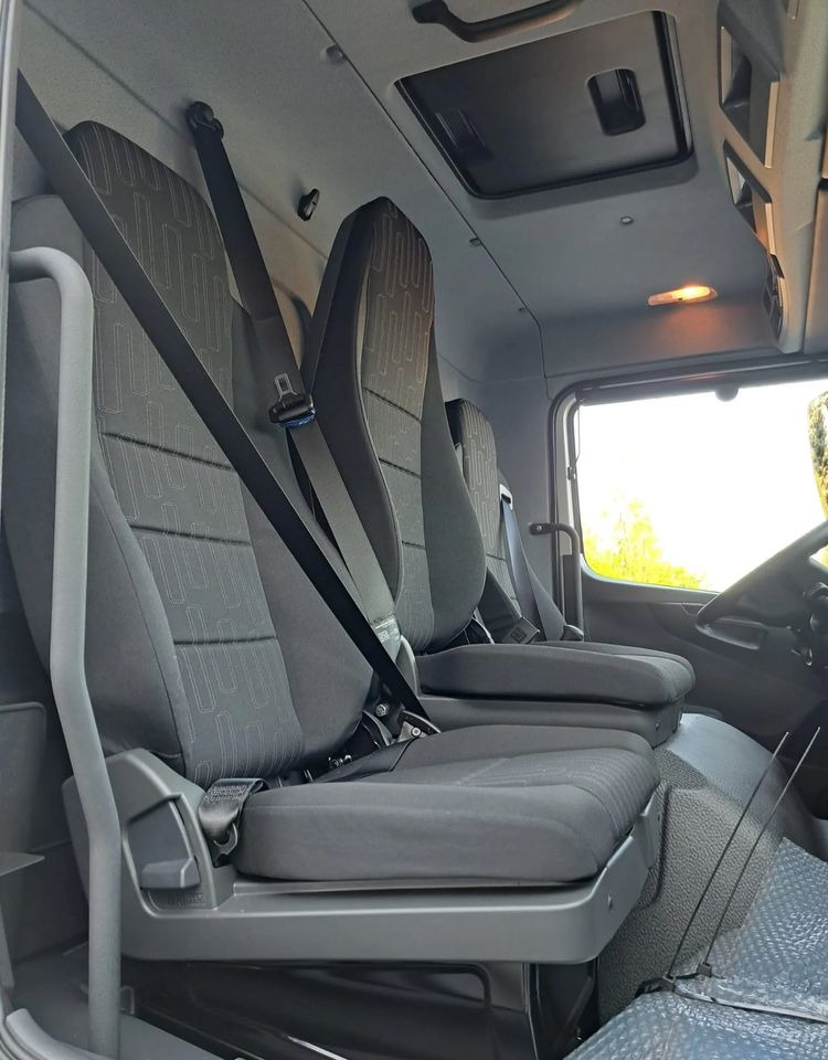 Mercedes-Benz Atego 1624 L Podwozie - 캡 새시 트럭 : 사진 4 Mercedes-Benz Atego 1624 L Podwozie - 캡 새시 트럭 : 사진 4