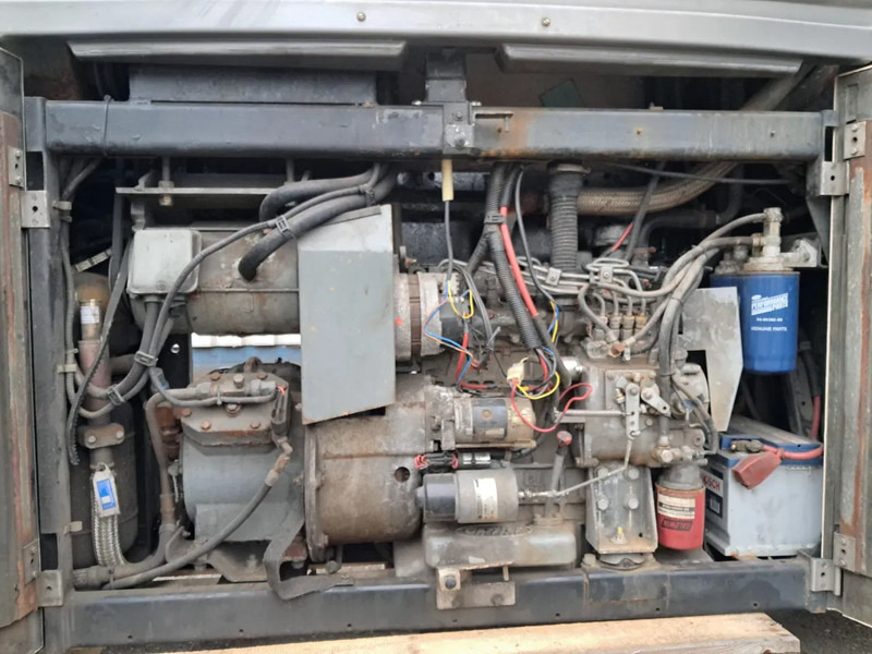 CARRIER Maxima - 냉각 시스템 트럭 용 : 사진 4 CARRIER Maxima - 냉각 시스템 트럭 용 : 사진 4