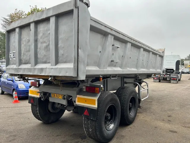 CIF 2 Axle Steel Tipper , Spring Suspension , Drum Brakes - 덤프 세미 트레일러 : 사진 3 CIF 2 Axle Steel Tipper , Spring Suspension , Drum Brakes - 덤프 세미 트레일러 : 사진 3