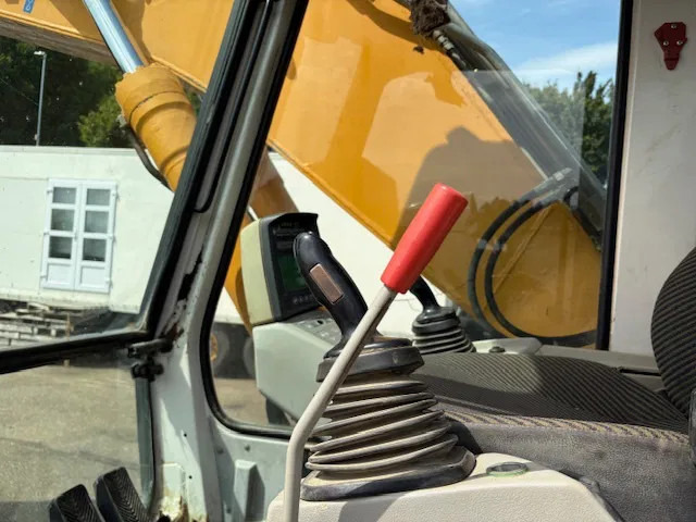 크롤러 굴삭기 Liebherr R914 B HDSL : 사진 20 크롤러 굴삭기 Liebherr R914 B HDSL : 사진 20