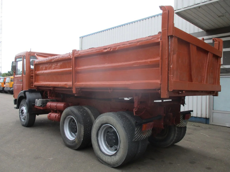 MAN 26.321 6x4 , 3 way tipper , ZF Manual , Spring suspension - 덤프트럭 : 사진 5 MAN 26.321 6x4 , 3 way tipper , ZF Manual , Spring suspension - 덤프트럭 : 사진 5