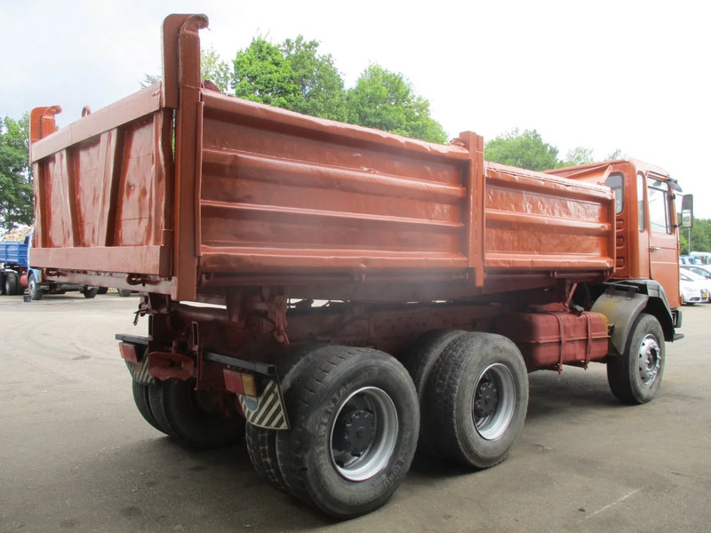 MAN 26.321 6x4 , 3 way tipper , ZF Manual , Spring suspension - 덤프트럭 : 사진 3 MAN 26.321 6x4 , 3 way tipper , ZF Manual , Spring suspension - 덤프트럭 : 사진 3