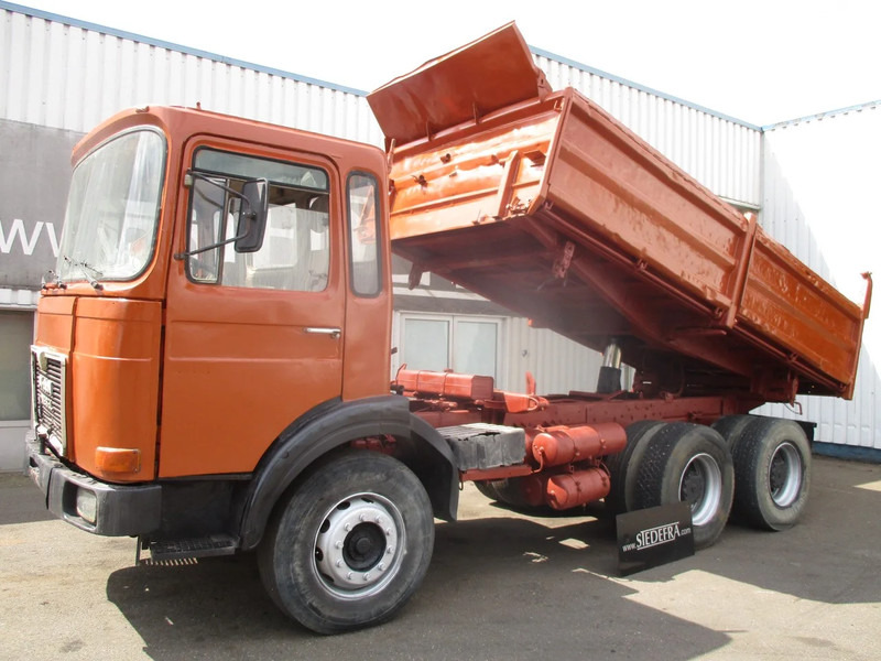 MAN 26.321 6x4 , 3 way tipper , ZF Manual , Spring suspension - 덤프트럭 : 사진 1 MAN 26.321 6x4 , 3 way tipper , ZF Manual , Spring suspension - 덤프트럭 : 사진 1
