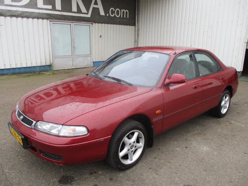 차량 Mazda 626 SEDAN 1.8I LX , Airco : 사진 1
