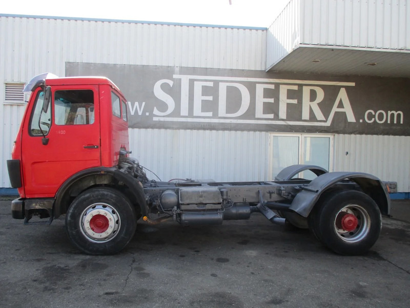 Mercedes-Benz 1630 , V8 , Bi-Turbo , Manual , Spring suspension - 캡 새시 트럭 : 사진 2 Mercedes-Benz 1630 , V8 , Bi-Turbo , Manual , Spring suspension - 캡 새시 트럭 : 사진 2