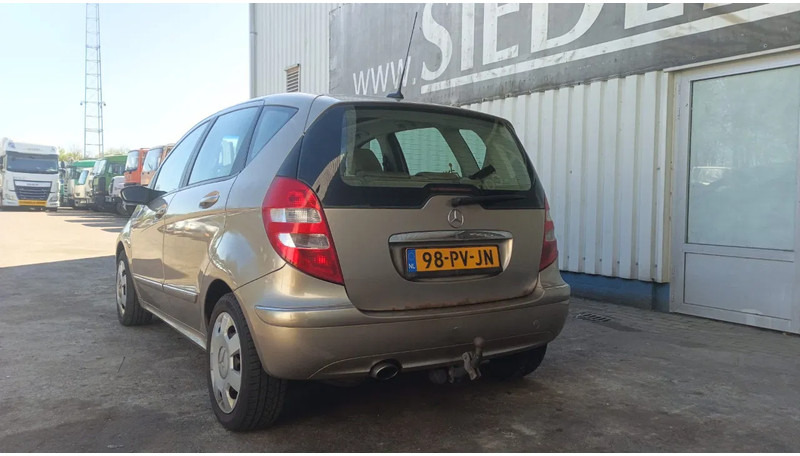 Mercedes-Benz A-Klasse 170 , Airco , leder , distrbute ketting maakt lawaai - 해치백 : 사진 5 Mercedes-Benz A-Klasse 170 , Airco , leder , distrbute ketting maakt lawaai - 해치백 : 사진 5