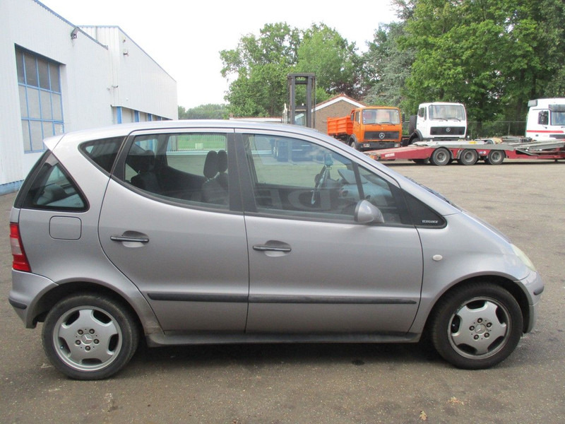 Mercedes-Benz A-Klasse A160 Elegance , Manual - 해치백 : 사진 5 Mercedes-Benz A-Klasse A160 Elegance , Manual - 해치백 : 사진 5