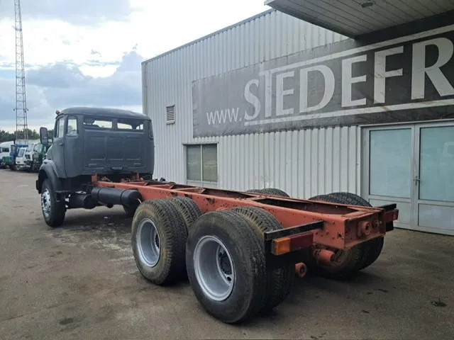 Mercedes-Benz LK 2624 , 6x4 , Manual , Spring suspension - 캡 새시 트럭 : 사진 5 Mercedes-Benz LK 2624 , 6x4 , Manual , Spring suspension - 캡 새시 트럭 : 사진 5