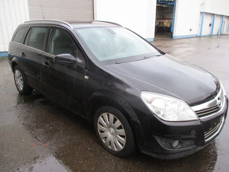 Opel Astra 1.7 CDTI , NOT RUNNING , Navi , Airco , lederen bekleding - 차량 : 사진 4 Opel Astra 1.7 CDTI , NOT RUNNING , Navi , Airco , lederen bekleding - 차량 : 사진 4