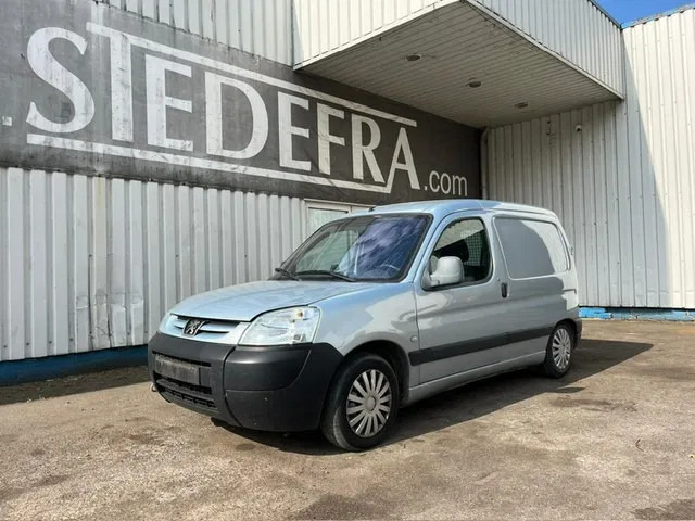 Peugeot Partner 1.9 D , Airco , Belgium Regestration - 소형 밴 : 사진 1 Peugeot Partner 1.9 D , Airco , Belgium Regestration - 소형 밴 : 사진 1