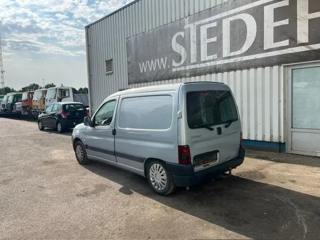 Peugeot Partner 1.9 D , Airco , Belgium Regestration - 소형 밴 : 사진 5 Peugeot Partner 1.9 D , Airco , Belgium Regestration - 소형 밴 : 사진 5