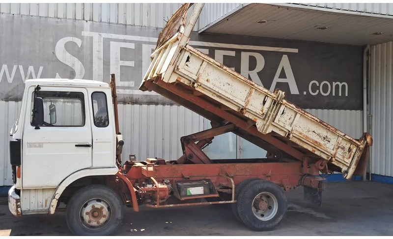 Renault Midliner S 130 , 6 Cylinder , 3 Way Tipper , Spring suspensiom - 덤프트럭 : 사진 2 Renault Midliner S 130 , 6 Cylinder , 3 Way Tipper , Spring suspensiom - 덤프트럭 : 사진 2