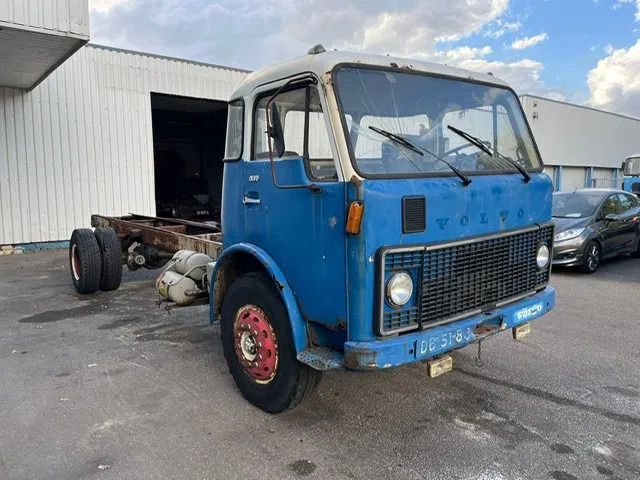 Volvo F 86 -49 S , Oldtimer for Restauration - 캡 새시 트럭 : 사진 4 Volvo F 86 -49 S , Oldtimer for Restauration - 캡 새시 트럭 : 사진 4