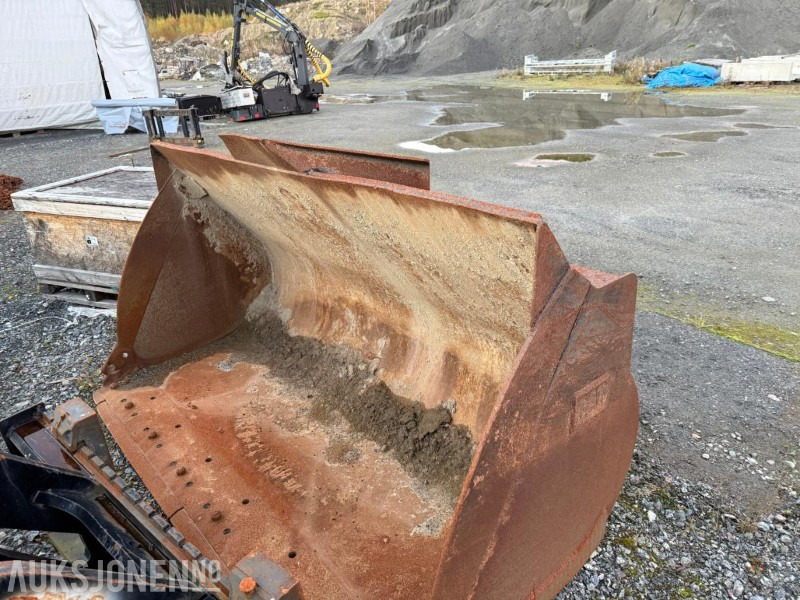 1900 Skuffe m/Cat kopling - 부착물 건설기계 용 : 사진 3 1900 Skuffe m/Cat kopling - 부착물 건설기계 용 : 사진 3