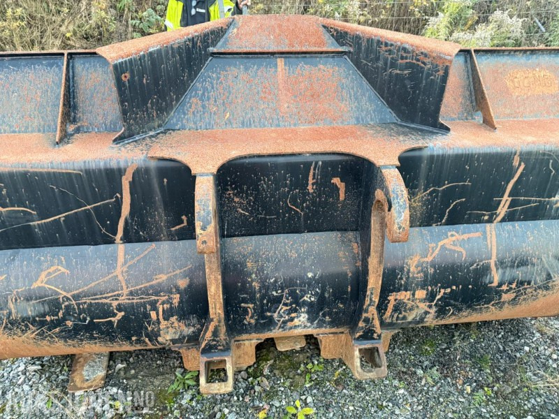 1900 Skuffe m/Cat kopling - 부착물 건설기계 용 : 사진 2 1900 Skuffe m/Cat kopling - 부착물 건설기계 용 : 사진 2