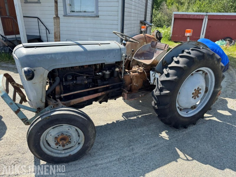 1959 Ferguson 35 gullfisk - 장궤형 트랙터 : 사진 1 1959 Ferguson 35 gullfisk - 장궤형 트랙터 : 사진 1