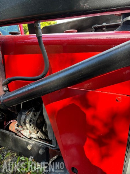 1981 Massey Ferguson 265 MVA FRI Igland pallegaffel SKUFFE Hydraulisk toppstag - 장궤형 트랙터 : 사진 5 1981 Massey Ferguson 265 MVA FRI Igland pallegaffel SKUFFE Hydraulisk toppstag - 장궤형 트랙터 : 사진 5