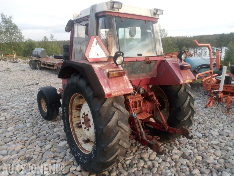 1982 CASE IH 955 - 장궤형 트랙터 : 사진 3 1982 CASE IH 955 - 장궤형 트랙터 : 사진 3