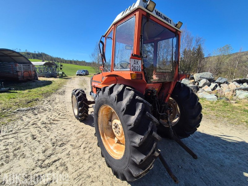 1983 Valmet 604 TURBO, repobjekt - 장궤형 트랙터 : 사진 3 1983 Valmet 604 TURBO, repobjekt - 장궤형 트랙터 : 사진 3