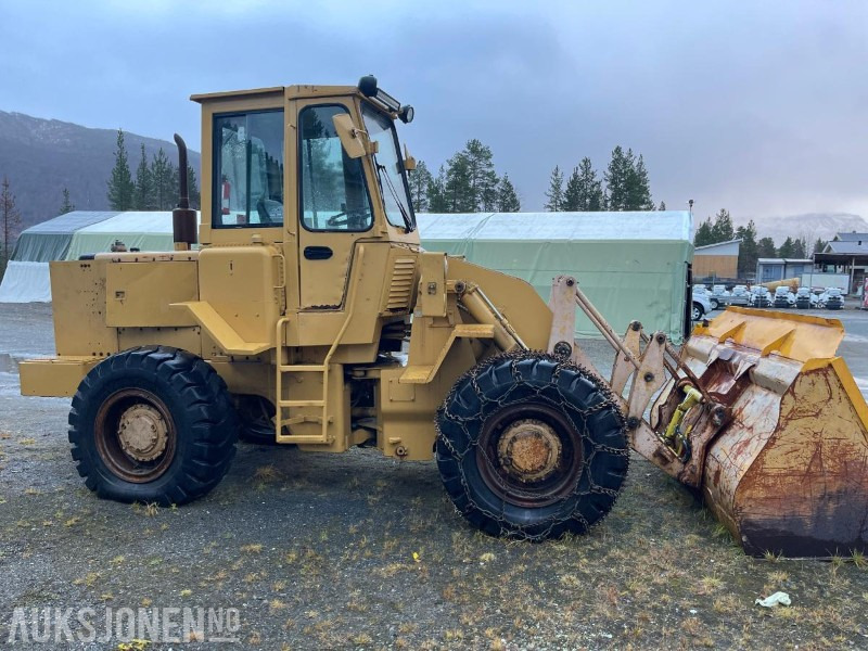 1984 Cat 930 Hjullaster selges som reparasjons objekt - 휠 로더 : 사진 5 1984 Cat 930 Hjullaster selges som reparasjons objekt - 휠 로더 : 사진 5
