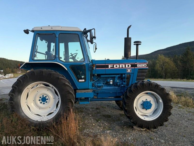 1984 Ford 8210 m/Turbo - mva fri traktor 5670 timer - 장궤형 트랙터 : 사진 4 1984 Ford 8210 m/Turbo - mva fri traktor 5670 timer - 장궤형 트랙터 : 사진 4