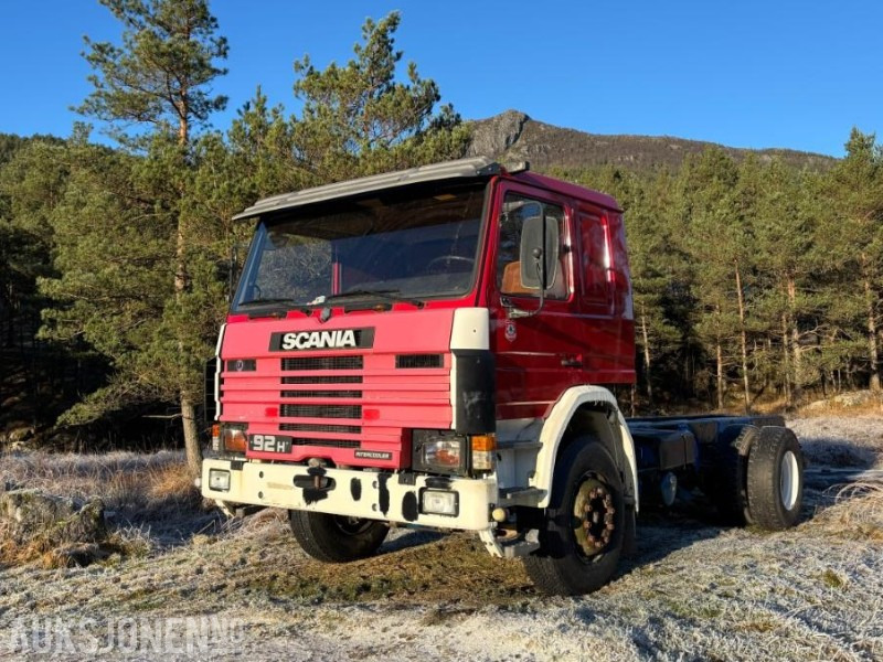 1985 Scania P92H - 캡 새시 트럭 : 사진 1 1985 Scania P92H - 캡 새시 트럭 : 사진 1